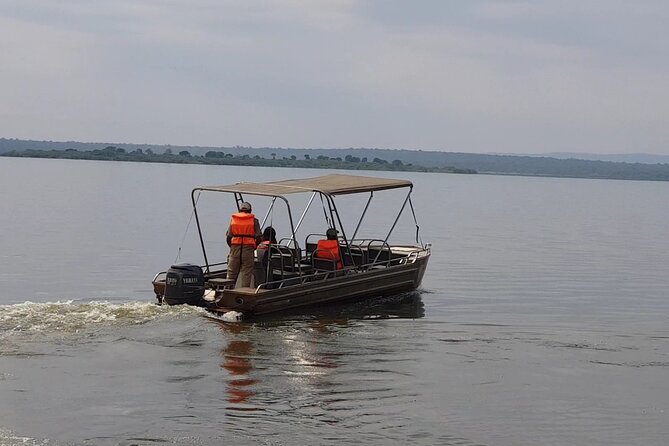 2-Day Akagera National Park Game Drive, Ihema boat trip with a Choice 4x4 - The early start and six-hour game drive