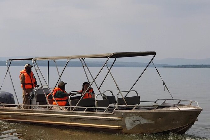 2-Day Akagera National Park Game Drive, Ihema boat trip with a Choice 4x4 - What the private format changes