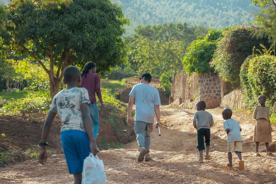 Kigali: Gatsata Village Storytelling Walk to Mount Jali - The uphill route to Mount Jali
