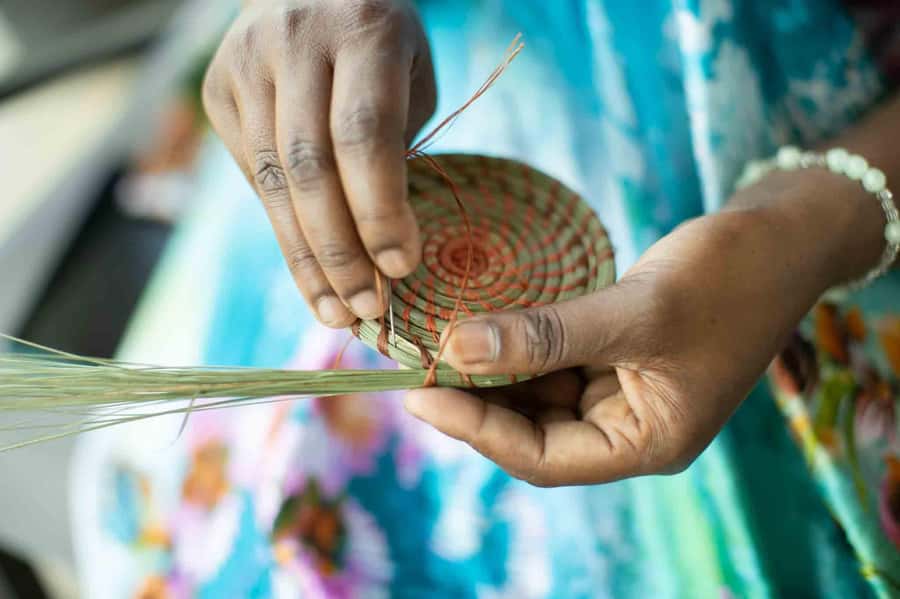 Kigali: Traditional Basket Weaving in a Garden - Group size, pace, and who will enjoy it