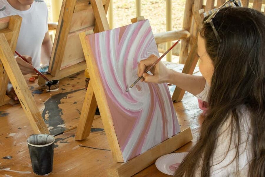 Kigali:Traditional Imigongo Painting with an Incredible View - Painting your own Imigongo piece
