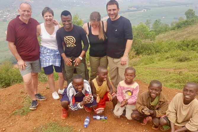 Private Half-Day Guided Kigali City Tour with Coffee Break Included - Meeting artists at Indiba Arts Space